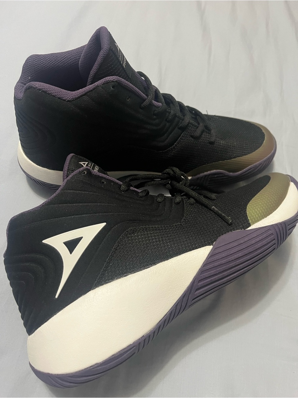 Pyrma brand basketball sneakers